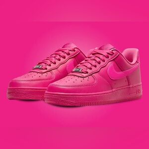 Women’s Air Force 1 Fireberry Pink Size 10 NWT